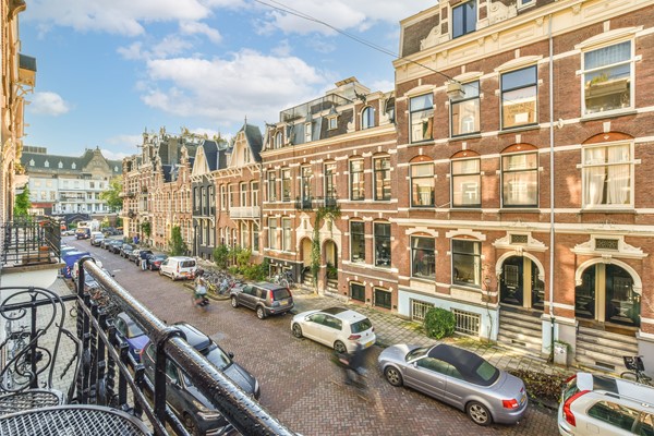 Medium property photo - Van Eeghenstraat 20-1, 1071 GG Amsterdam